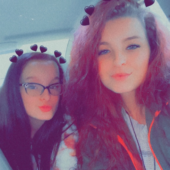 Meet your Posher, Brandy - Picture 1 of 1